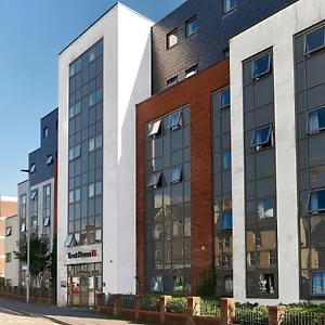 Cosy Ensuite Bedrooms At Trust House Near City Centre Apartment